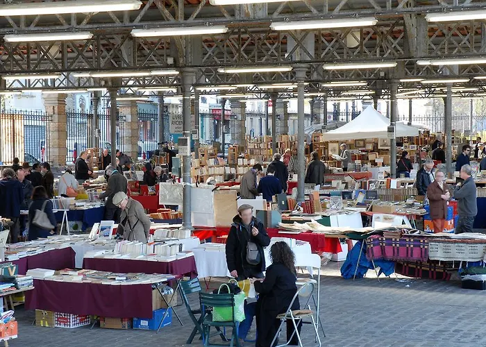 투리즘 포르트 드 베르사유 아모 아파트