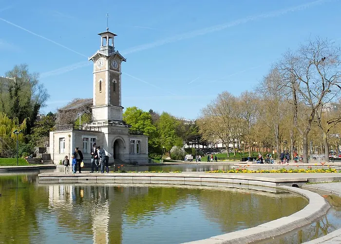 투리즘 포르트 드 베르사유 아모 아파트