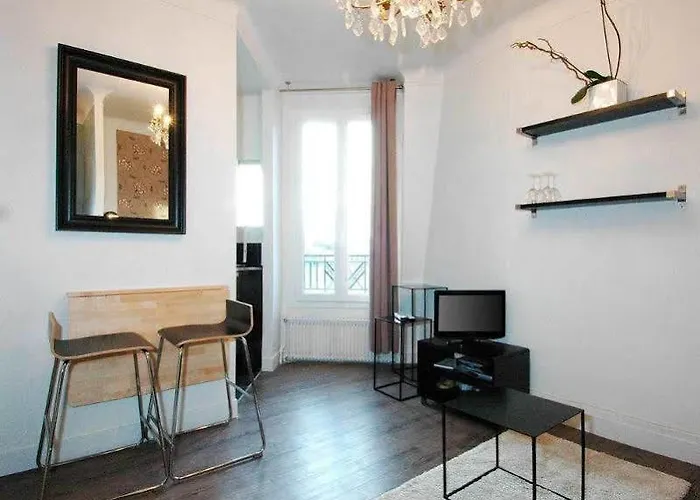 투리즘 포르트 드 베르사유 아모 아파트 파리