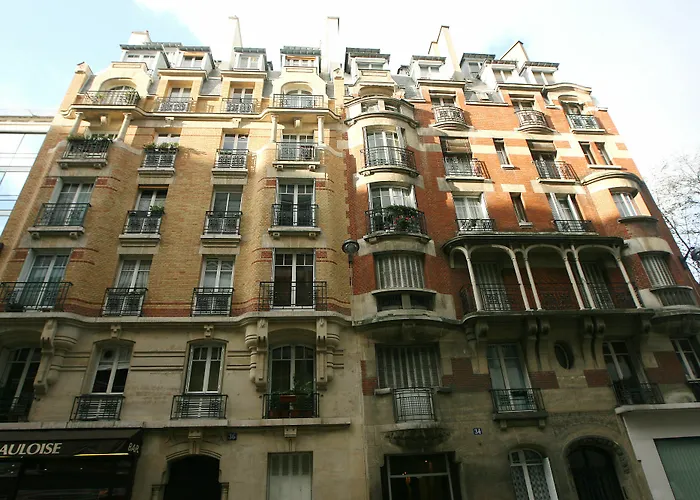 투리즘 포르트 드 베르사유 아모