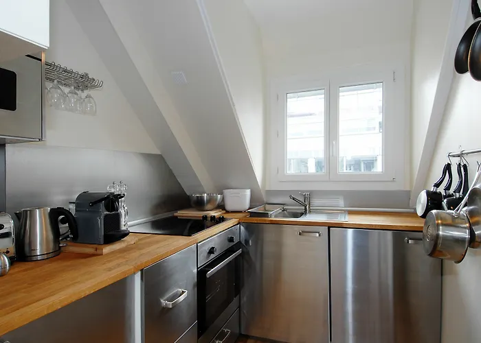 투리즘 포르트 드 베르사유 아모