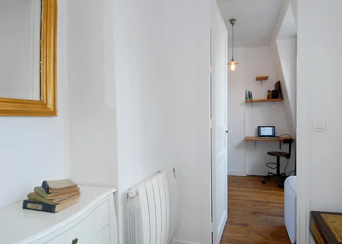 투리즘 포르트 드 베르사유 아모